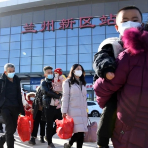 舟曲第七批避险搬迁群众入住兰州新区！