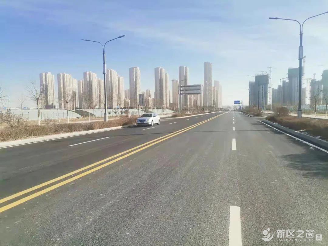兰州新区纬三十路道路提升改造项目顺利竣工通车！